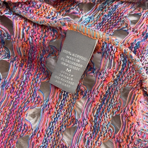 Crochet Multi Color Top Size M - Picture 8 of 8